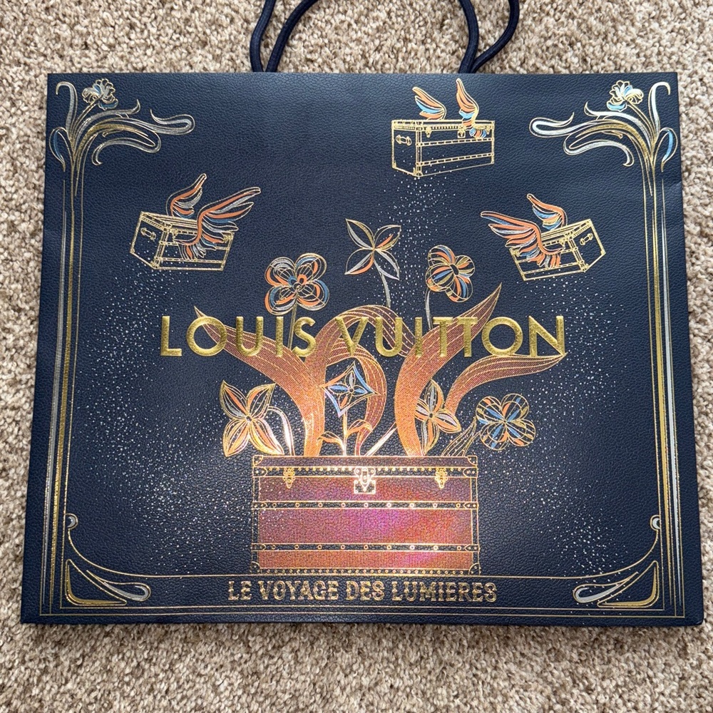 100% AUTHENTIC LOUIS VUITTON SHIPPING BUNDLE BOXES, RIBBON, DUST BAGS & LACES!!